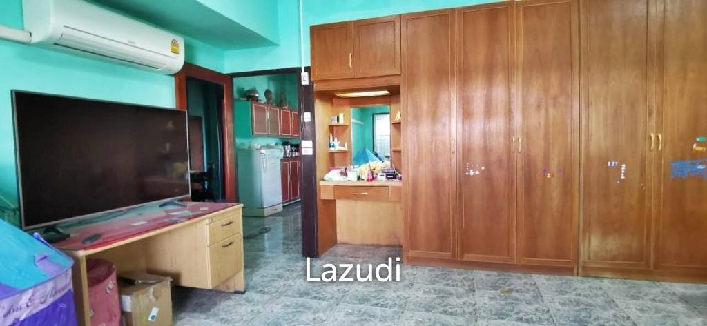 Commercial Building for Sale in Sattahip