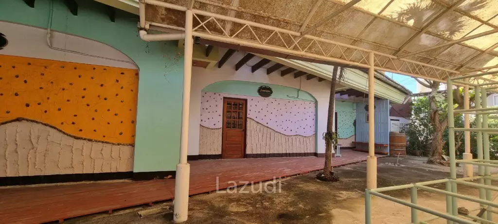 Land and Building for Sale in Pratumnak