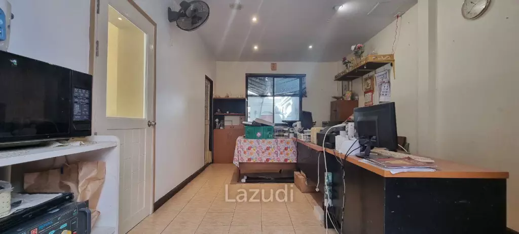 Land and Building for Sale in Pratumnak