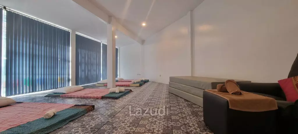 Land and Building for Sale in Pratumnak