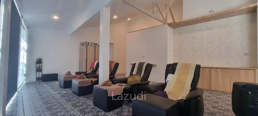 Land and Building for Sale in Pratumnak
