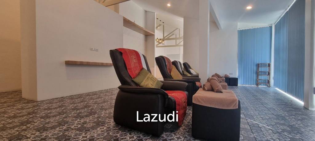 Land and Building for Sale in Pratumnak