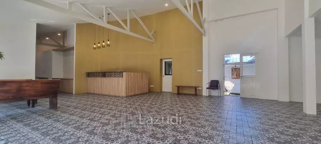 Land and Building for Sale in Pratumnak