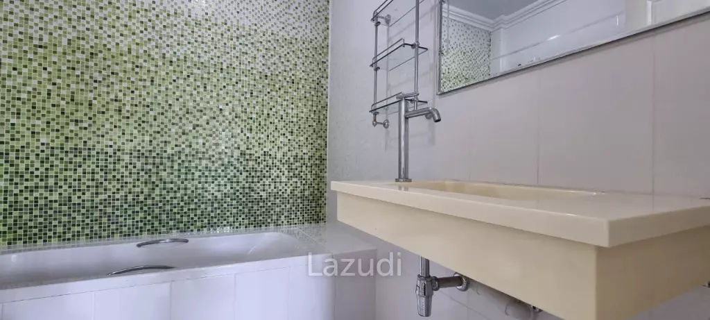 4-Storey House for Sale in Jomtien
