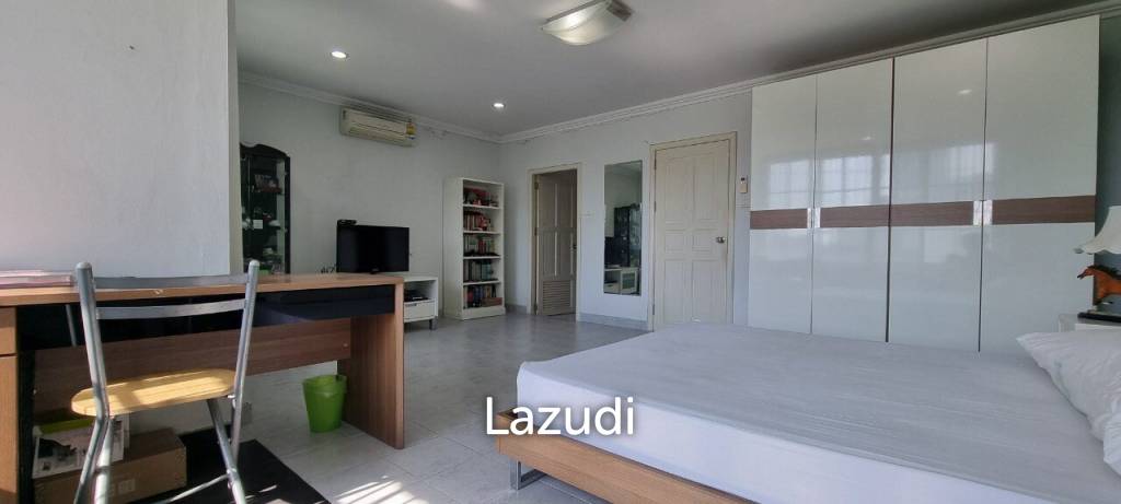 4-Storey House for Sale in Jomtien