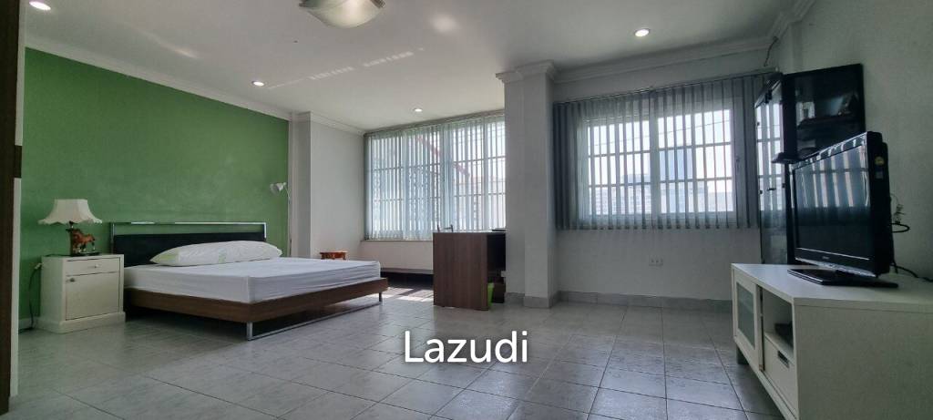 4-Storey House for Sale in Jomtien
