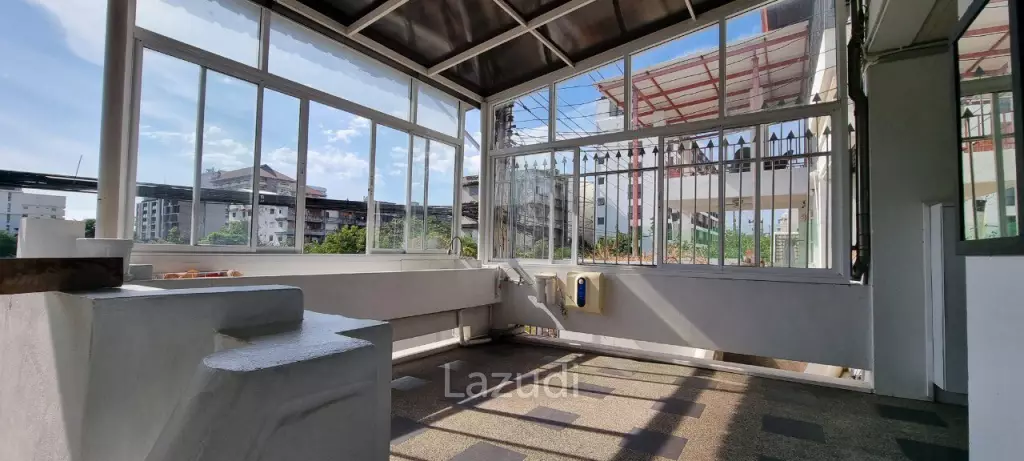 4-Storey House for Sale in Jomtien