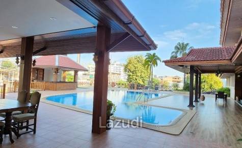 South Pattaya Hotel Building for Sale