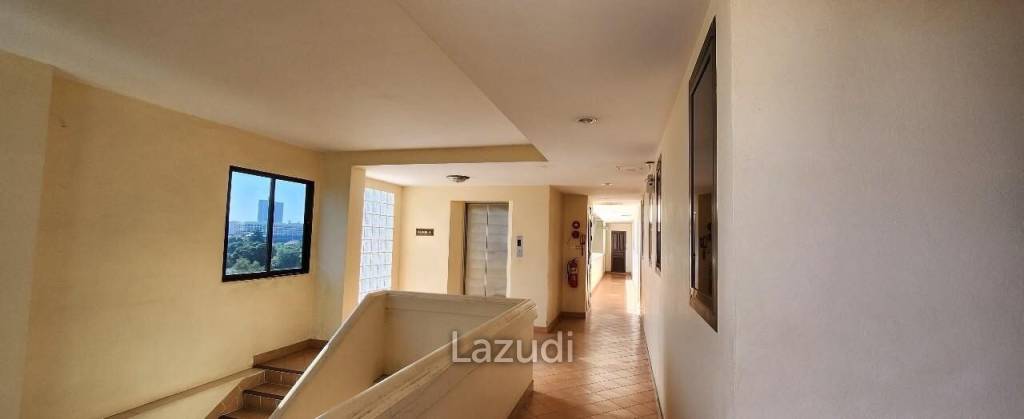 South Pattaya Hotel Building for Sale