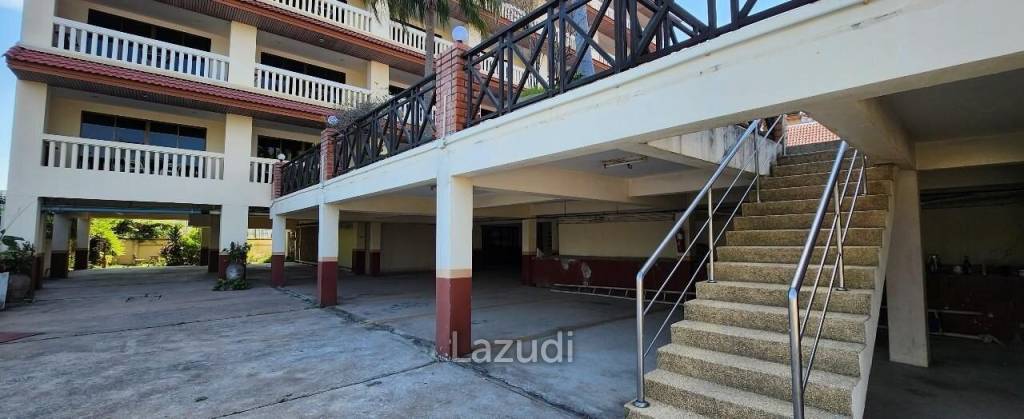 South Pattaya Hotel Building for Sale