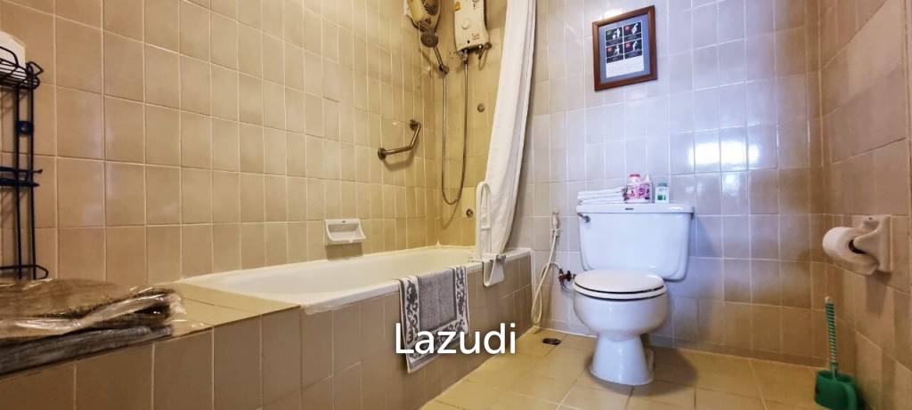 2 Bedrooms Jomtien Condotel for Sale