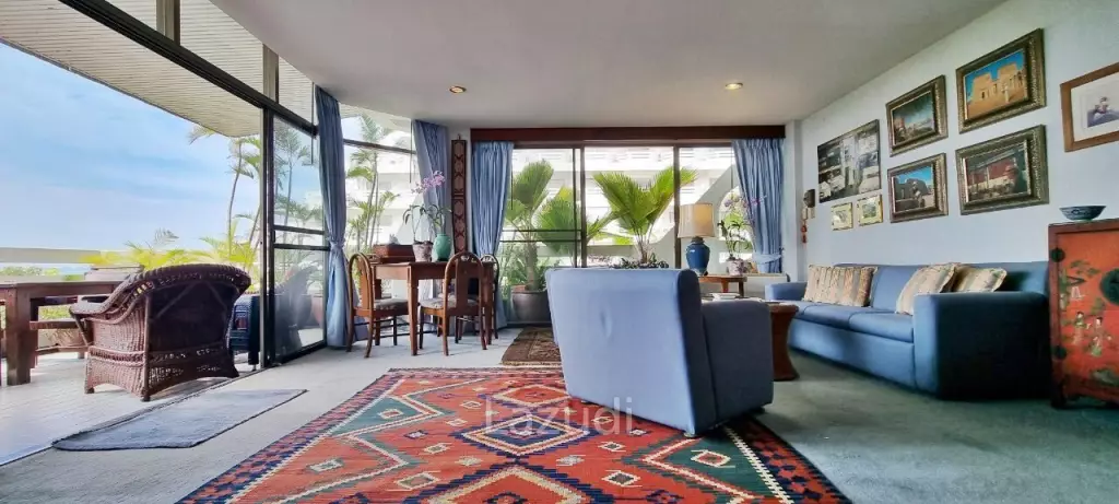 2 Bedrooms Jomtien Condotel for Sale