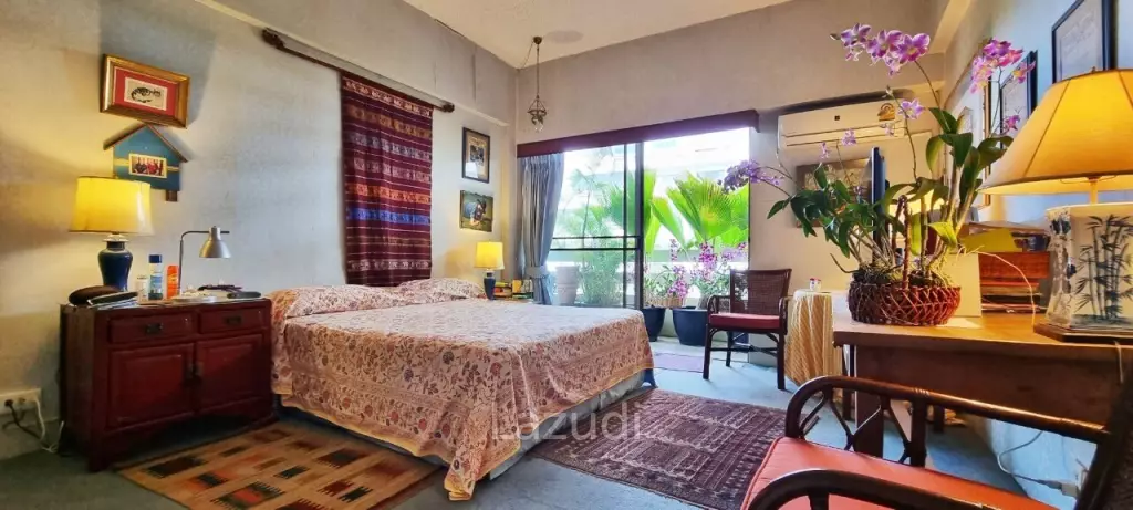 2 Bedrooms Jomtien Condotel for Sale