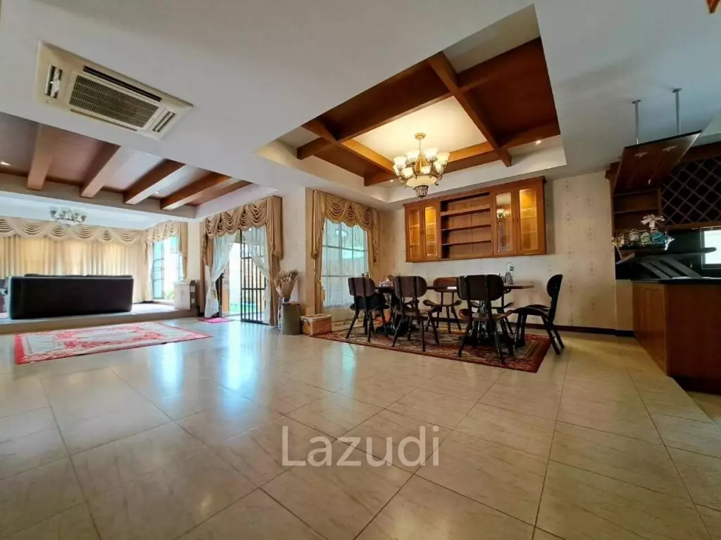 5Beds House for Sale in East Pattaya