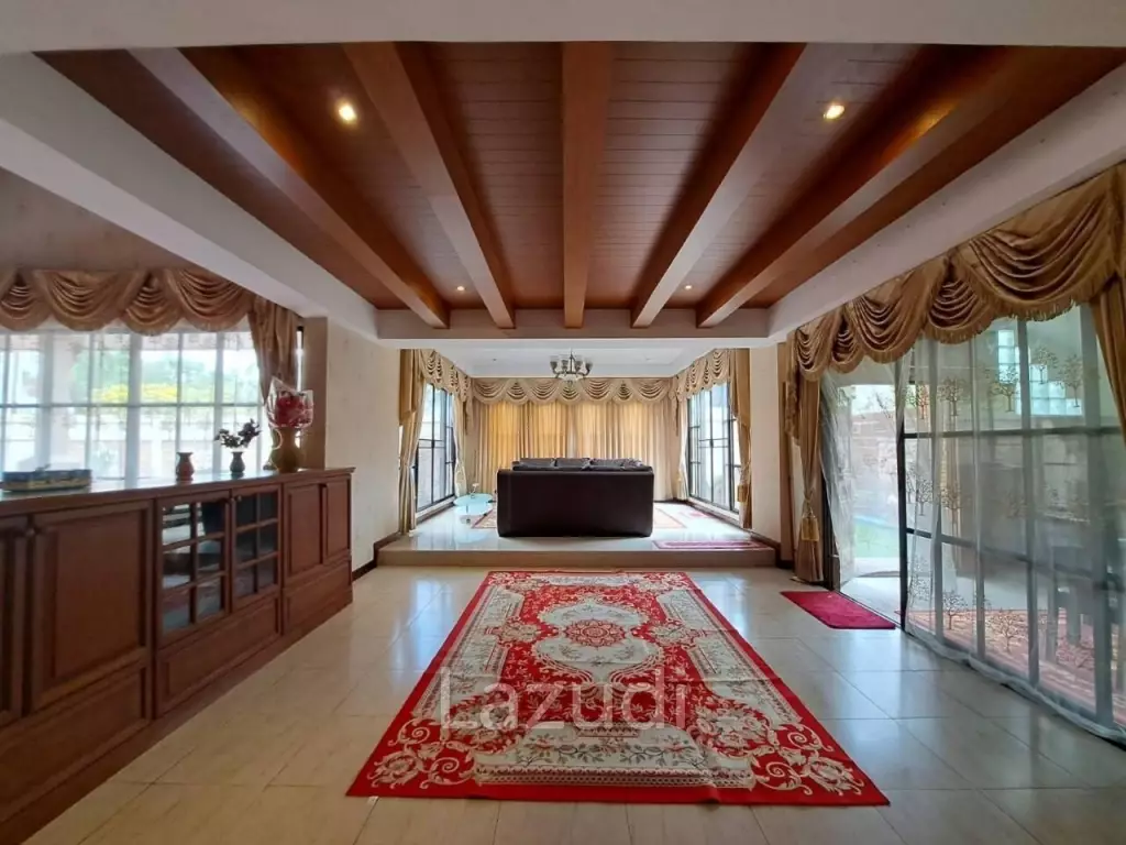 5Beds House for Sale in East Pattaya
