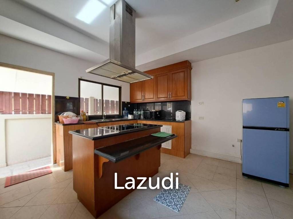 5Beds House for Sale in East Pattaya