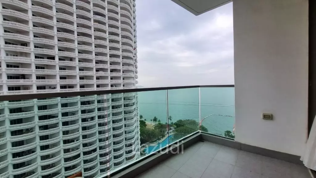 Wong Amat Tower Condo for Sale