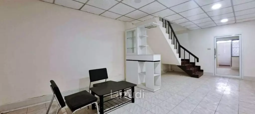 Central Pattaya 2-Storey House for Sale
