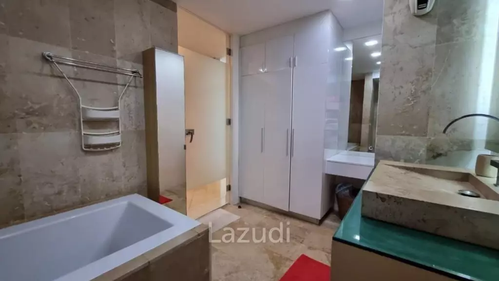 3 Bedrooms 2 Bathroom 122 SQ.M  Laguna Heights