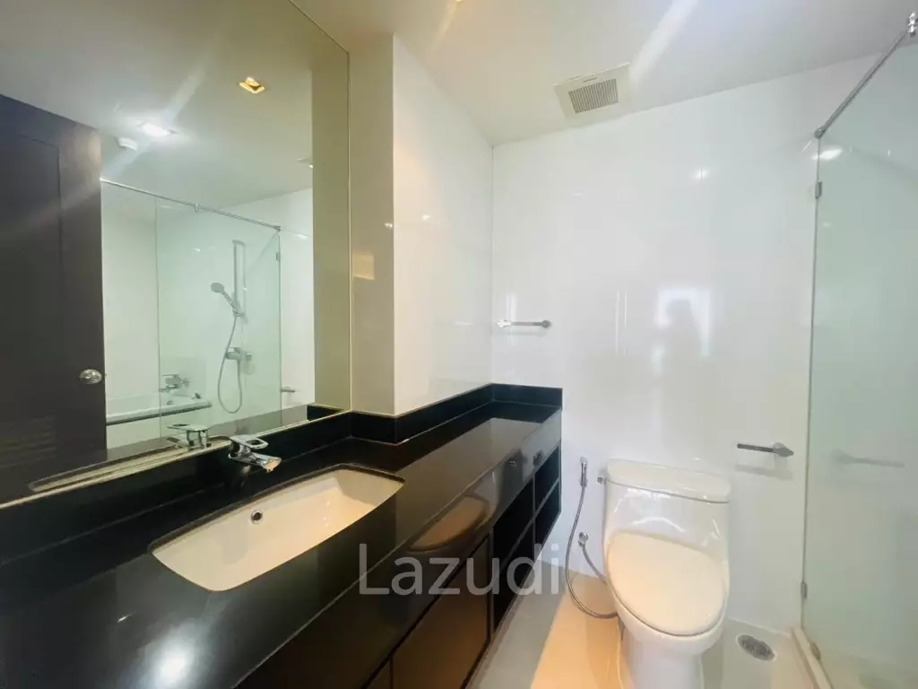 2 Bedrooms Golden Coast for Sale