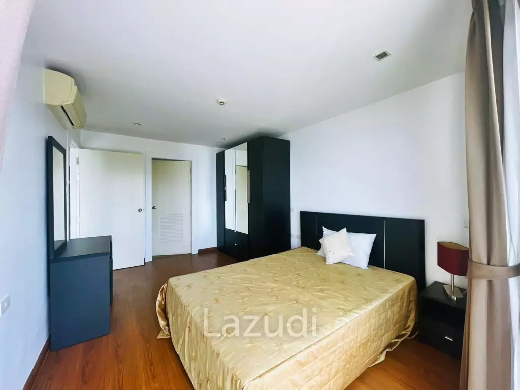 Golden Coast Condo Siracha for Sale