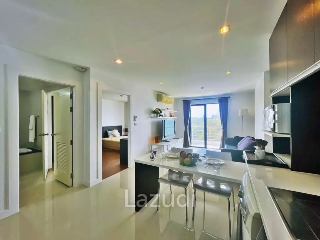 Golden Coast Condo Siracha for Sale