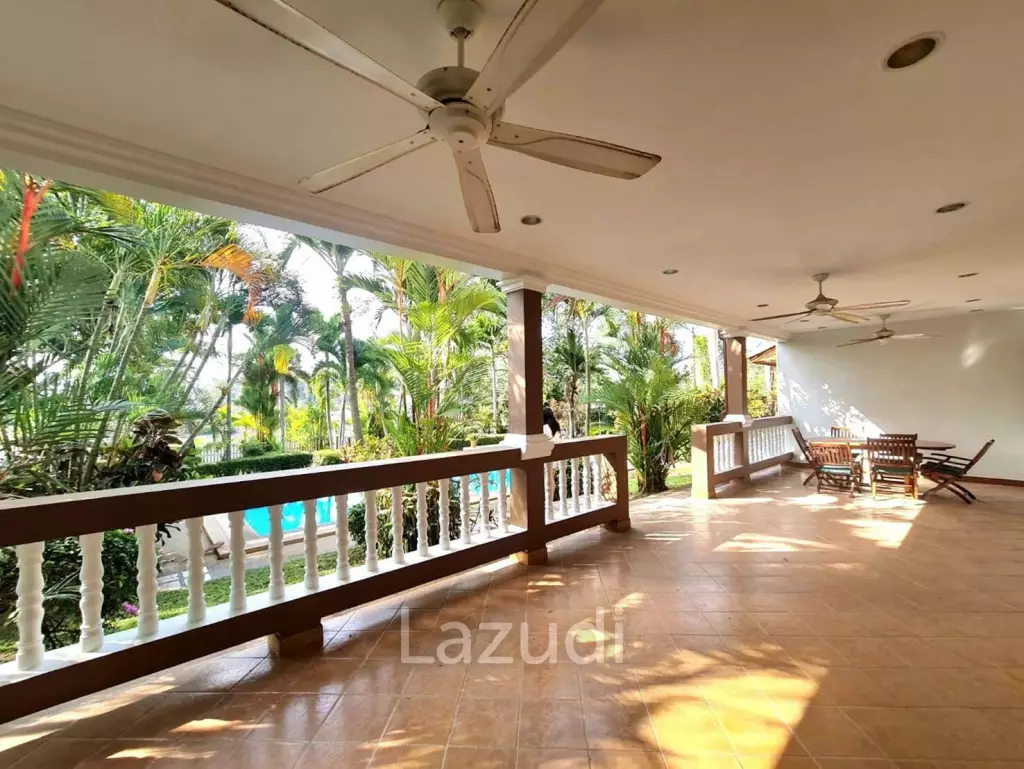 6 Bed 7 Bath 355 SQ.M Luxury Pool Villa