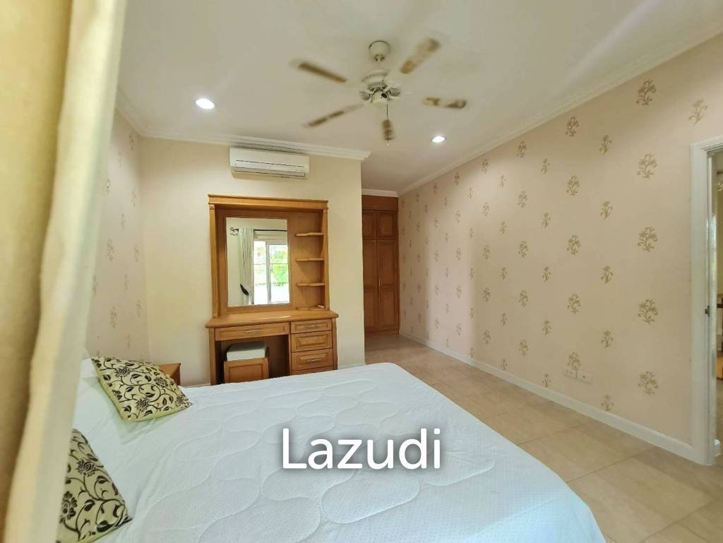 6 Bed 7 Bath 355 SQ.M Luxury Pool Villa