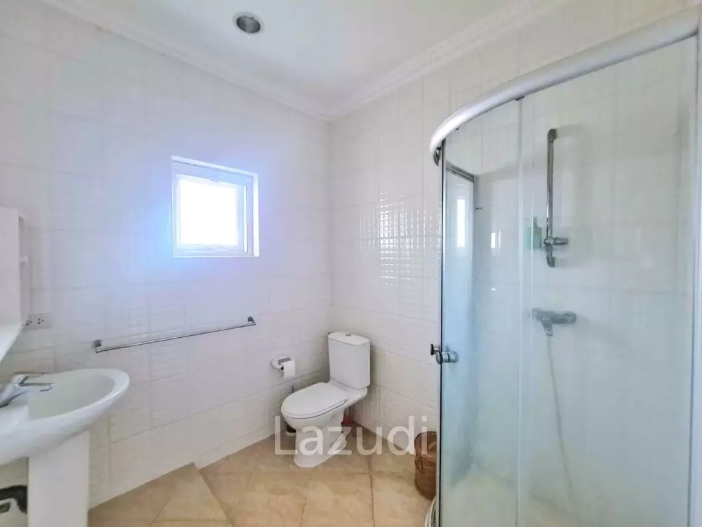 6 Bed 7 Bath 355 SQ.M Luxury Pool Villa