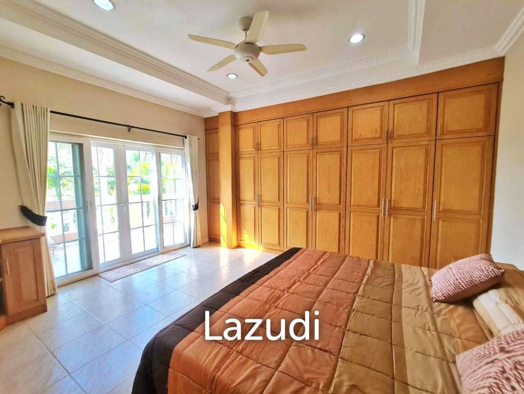 6 Bed 7 Bath 355 SQ.M Luxury Pool Villa