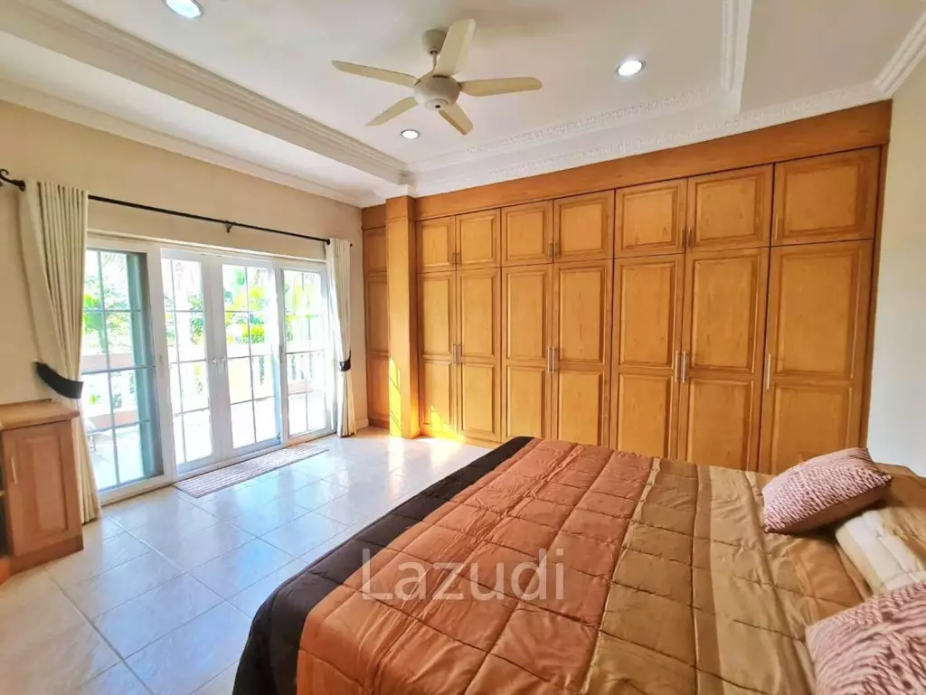 6 Bed 7 Bath 355 SQ.M Luxury Pool Villa