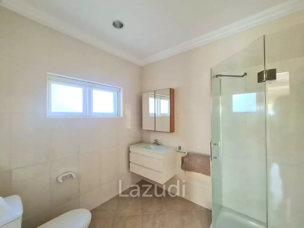 6 Bed 7 Bath 355 SQ.M Luxury Pool Villa