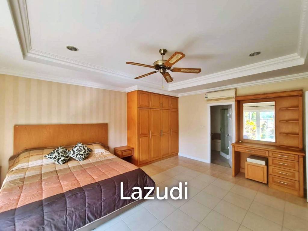 6 Bed 7 Bath 355 SQ.M Luxury Pool Villa