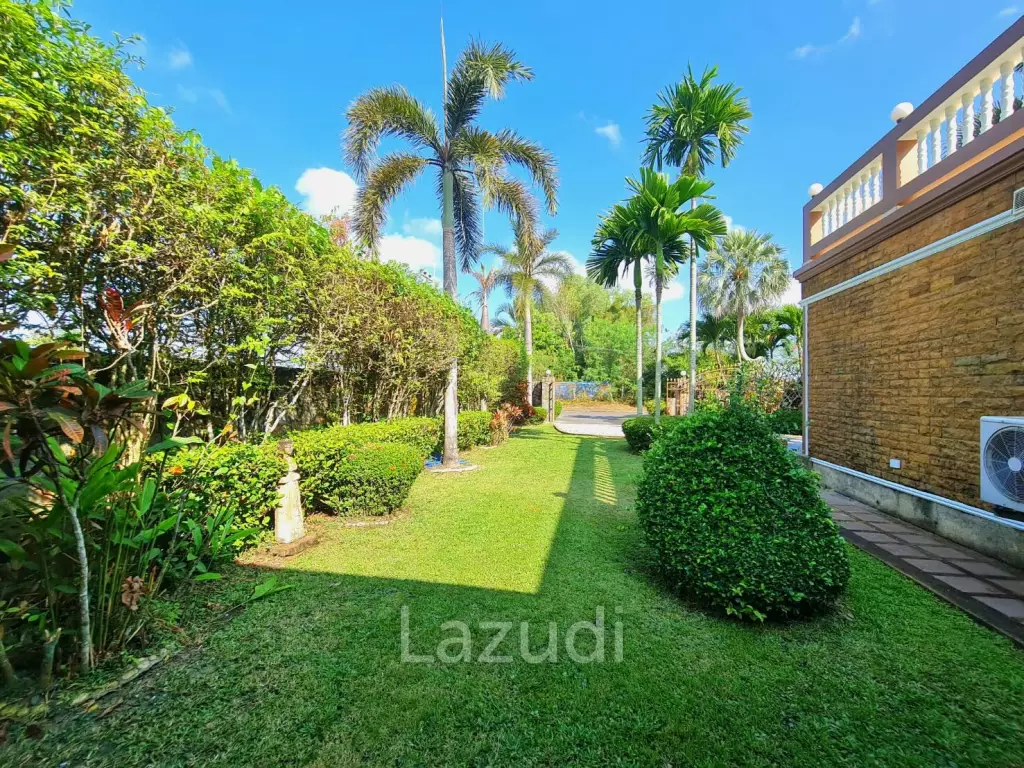 6 Bed 7 Bath 355 SQ.M Luxury Pool Villa