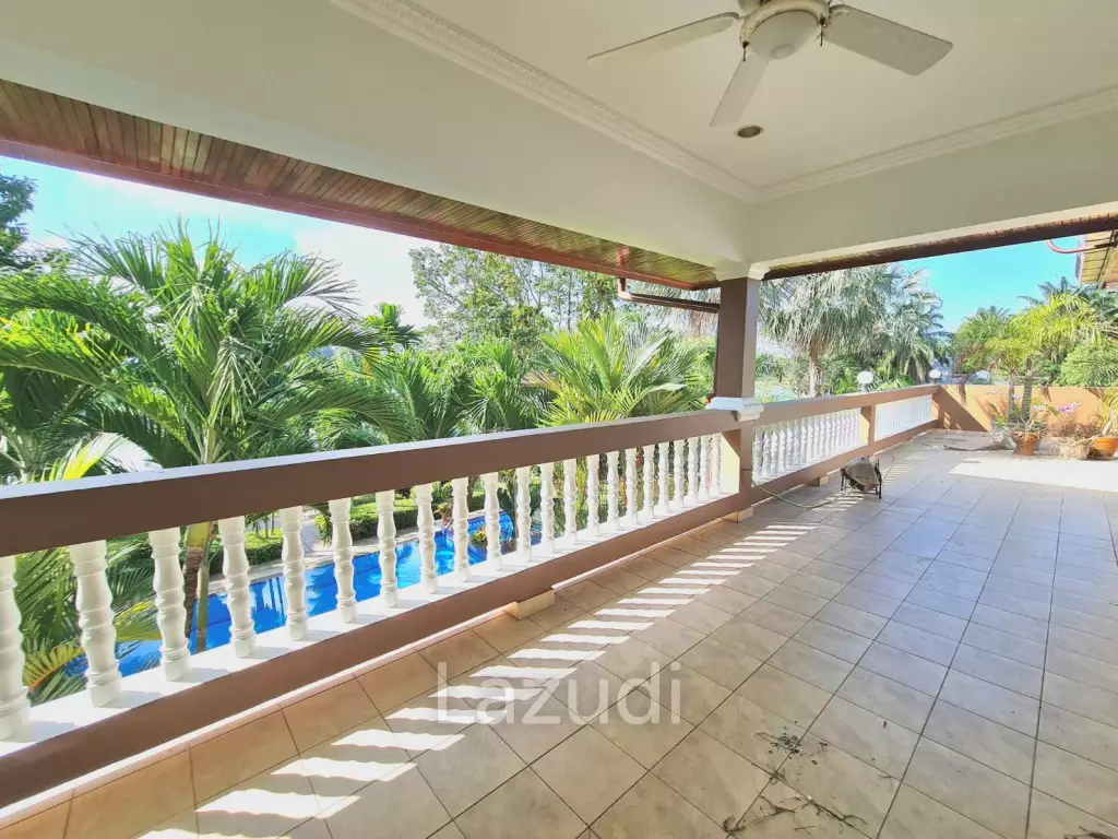 6 Bed 7 Bath 355 SQ.M Luxury Pool Villa