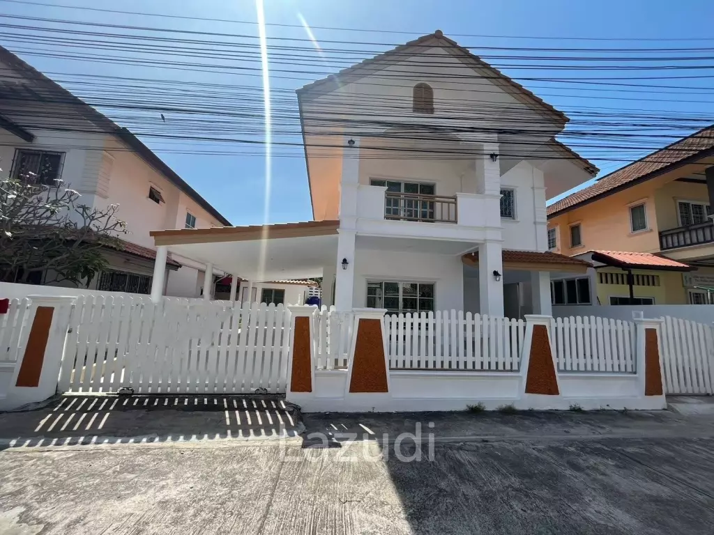 3 Bedrooms Unfurnished House at East Pattaya