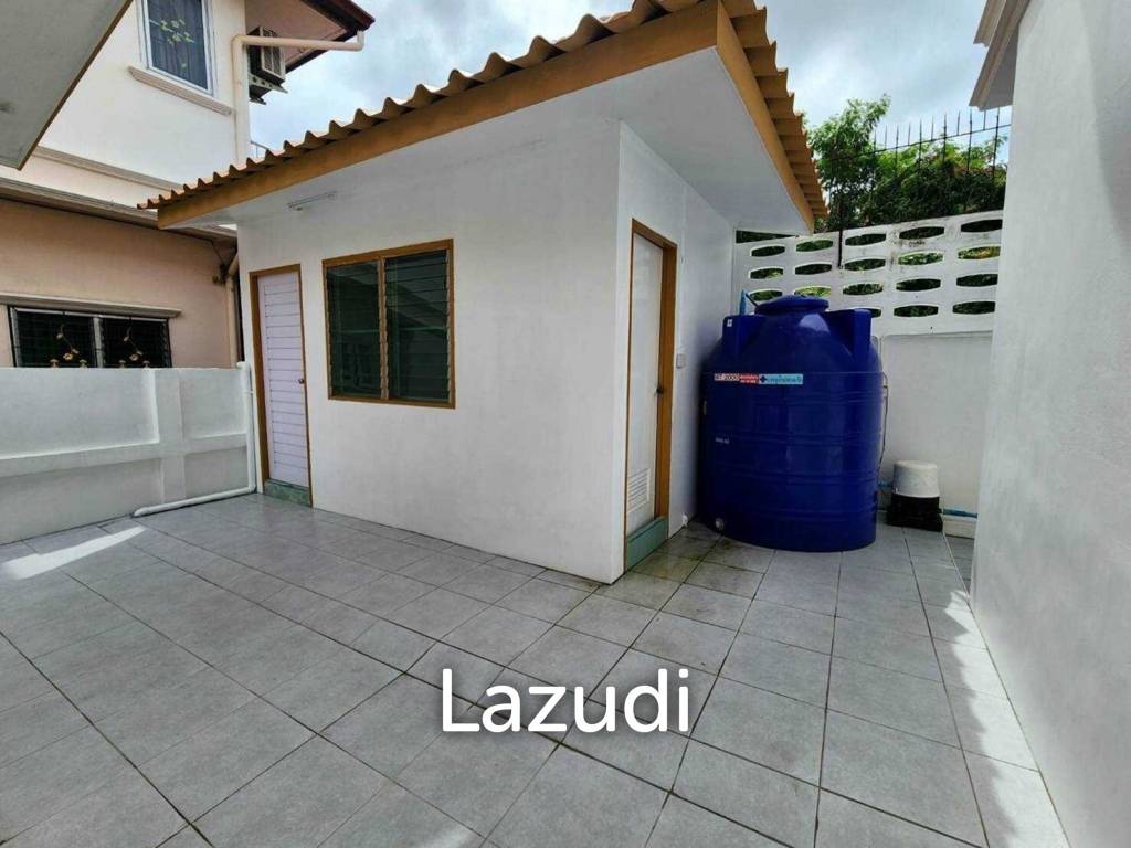 3 Bedrooms Unfurnished House at East Pattaya