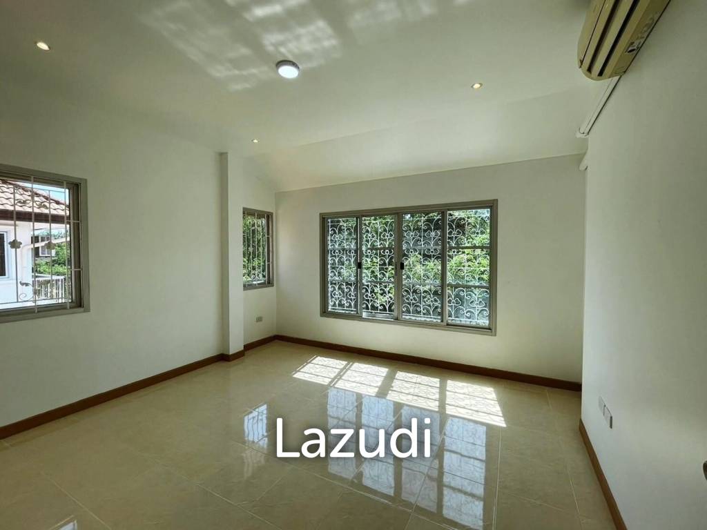 3 Bedrooms Unfurnished House at East Pattaya