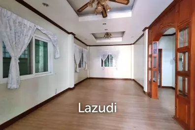 ขายบ้าน 4 ห้องนอนไม่มีเฟอร์นิเจอร์