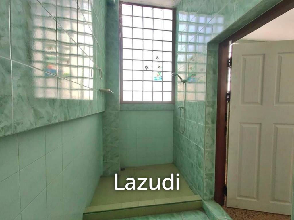 4 Bedrooms Unfurnished House for Sale