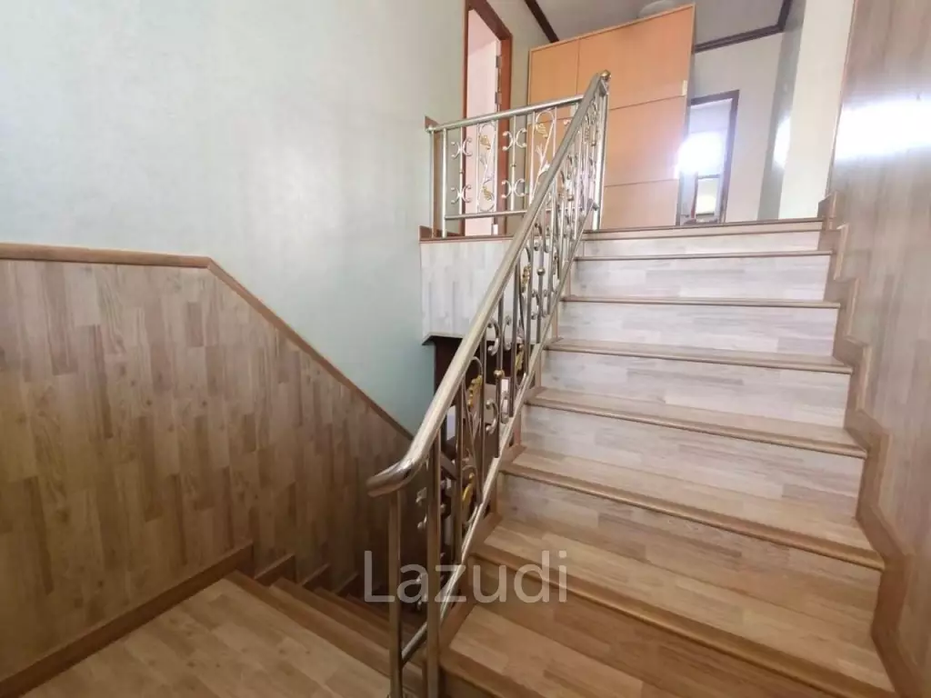 4 Bedrooms Unfurnished House for Sale