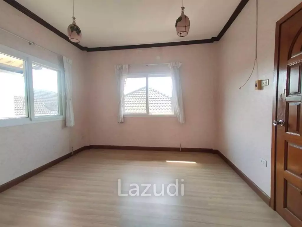4 Bedrooms Unfurnished House for Sale