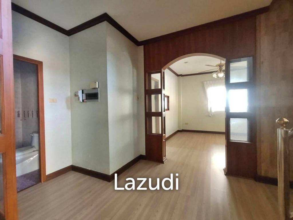4 Bedrooms Unfurnished House for Sale