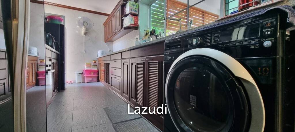 Modern House with Pool for Sale