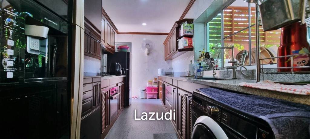 Modern House with Pool for Sale
