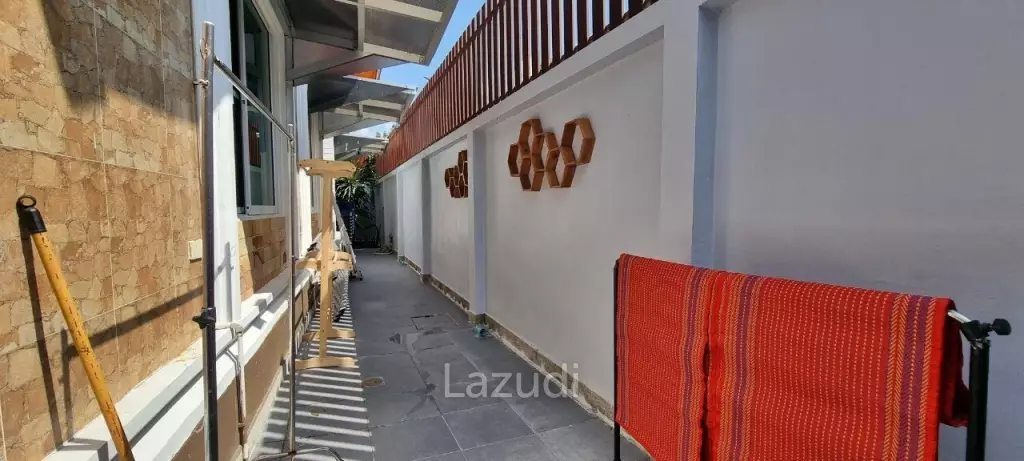 Modern House with Pool for Sale