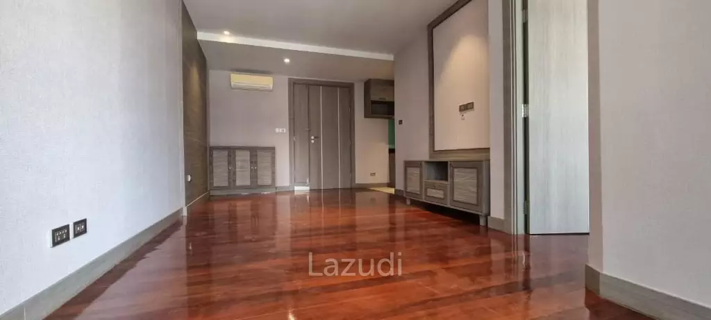 1 Bed 1 Bath 41 SQ.M The Senate Residences