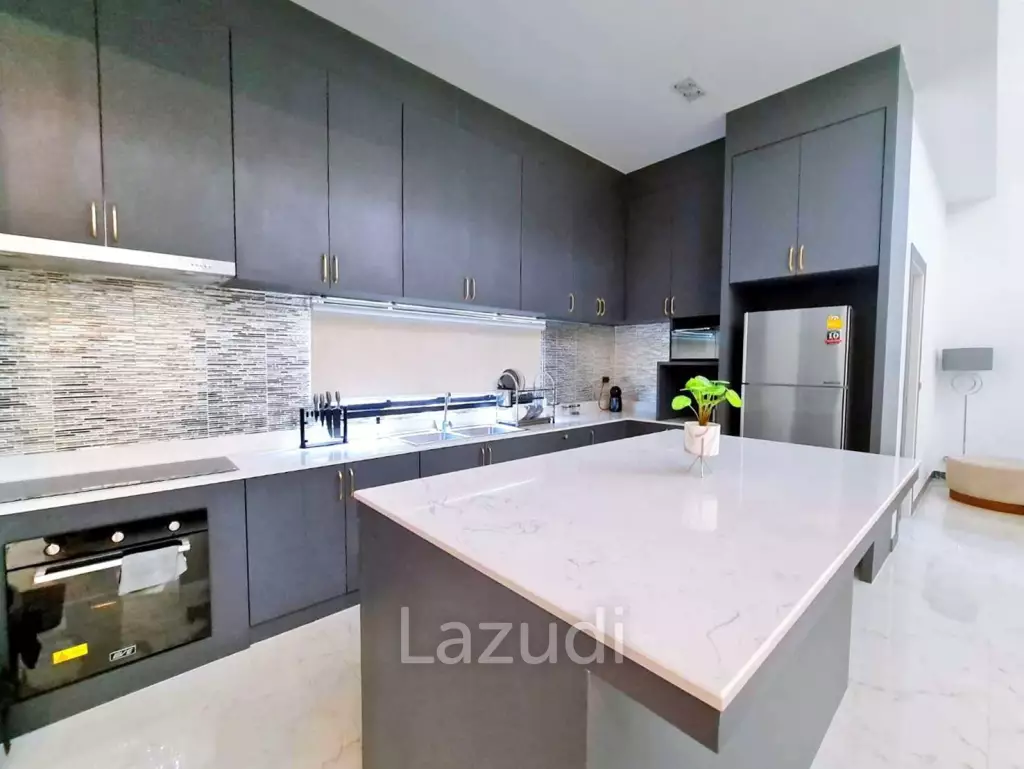 Pool Villa House in East Pattaya for Sale