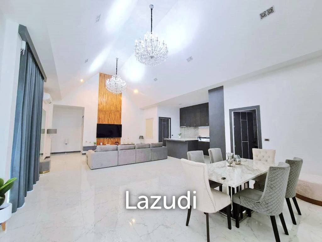 Pool Villa House in East Pattaya for Sale
