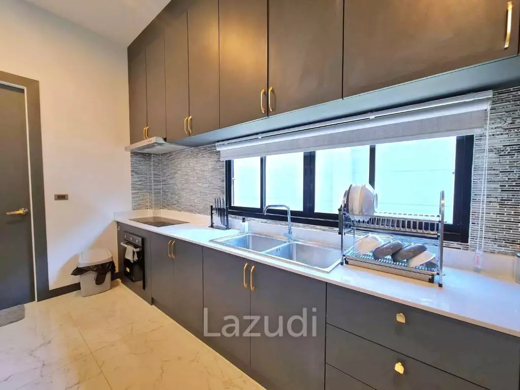 Pool Villa House in East Pattaya for Sale